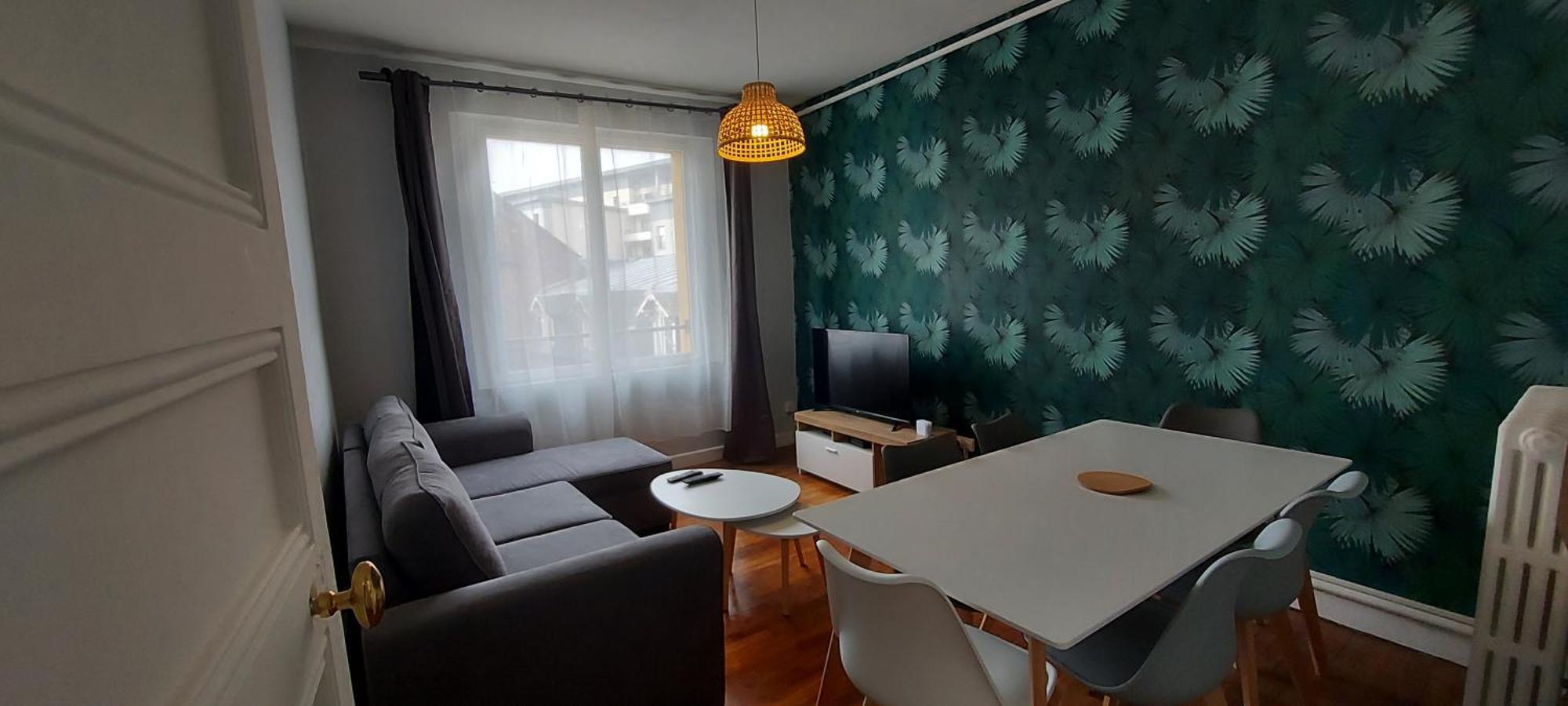 Idealement Situe, Vue Et Port, Proche Centre